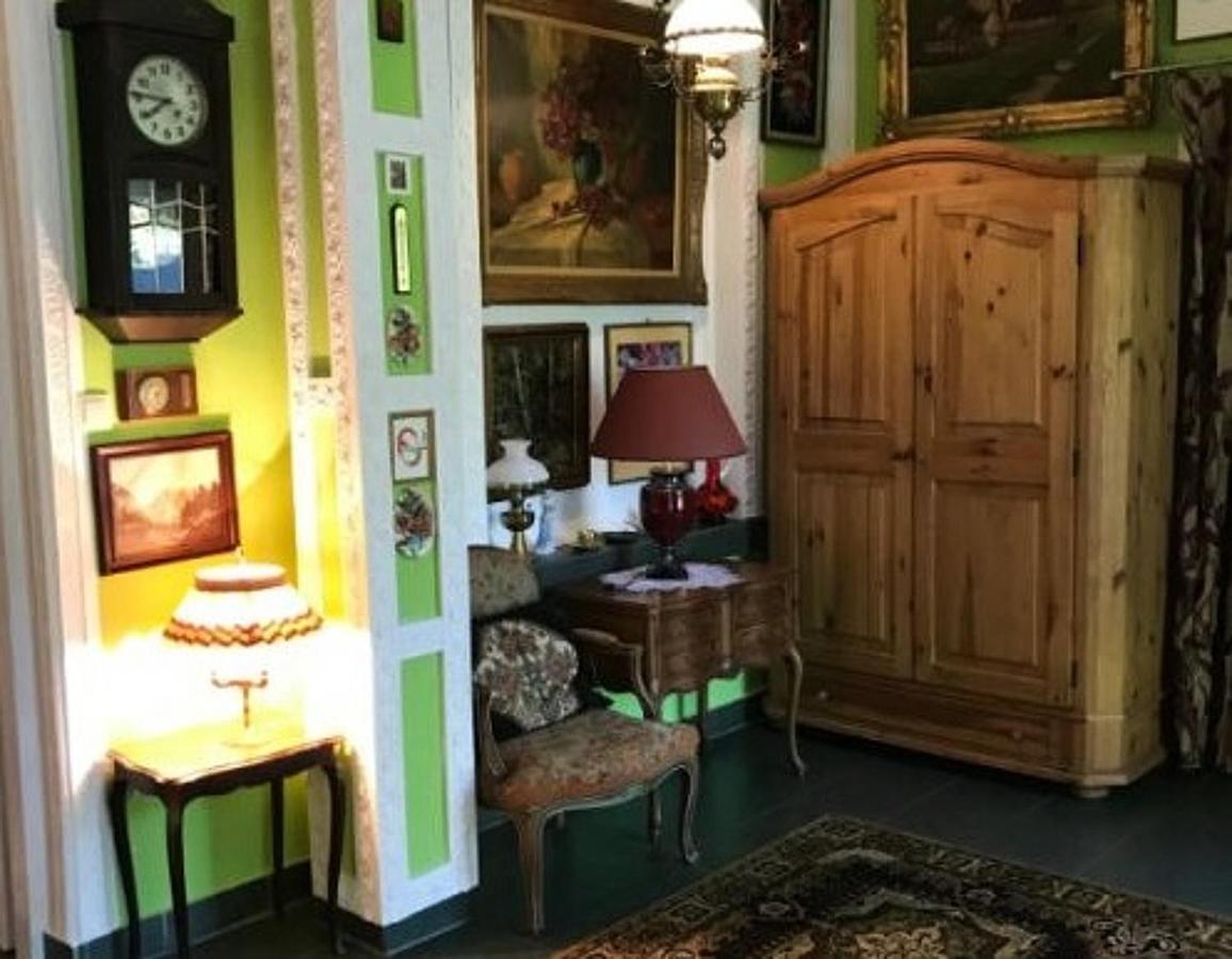 Dwor Barocco Farm stay *